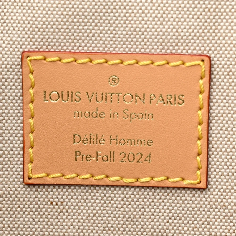Superfake Louis Vuitton Handbags – Montsouris in Bleu Damier - Image 4