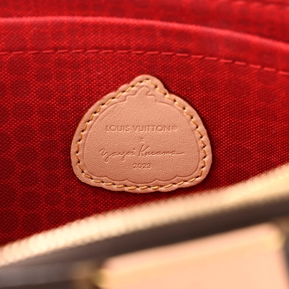 1:1 Mirror Quality Replica Lou!S Vuiton LV x YK Multi Pochette PM - Image 4