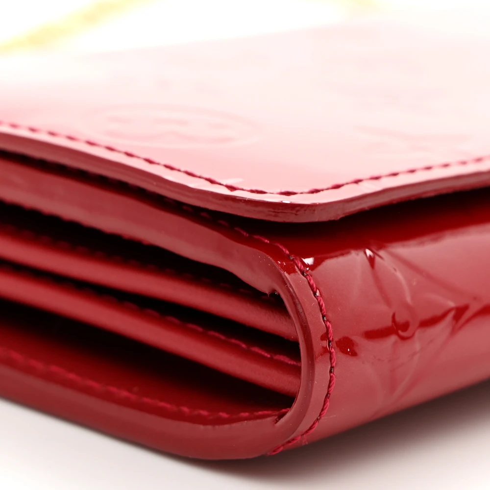 Chaine Wallet PM Super Clone Pomme D’Amour Vernis Leather With Gold Hardware - Image 3