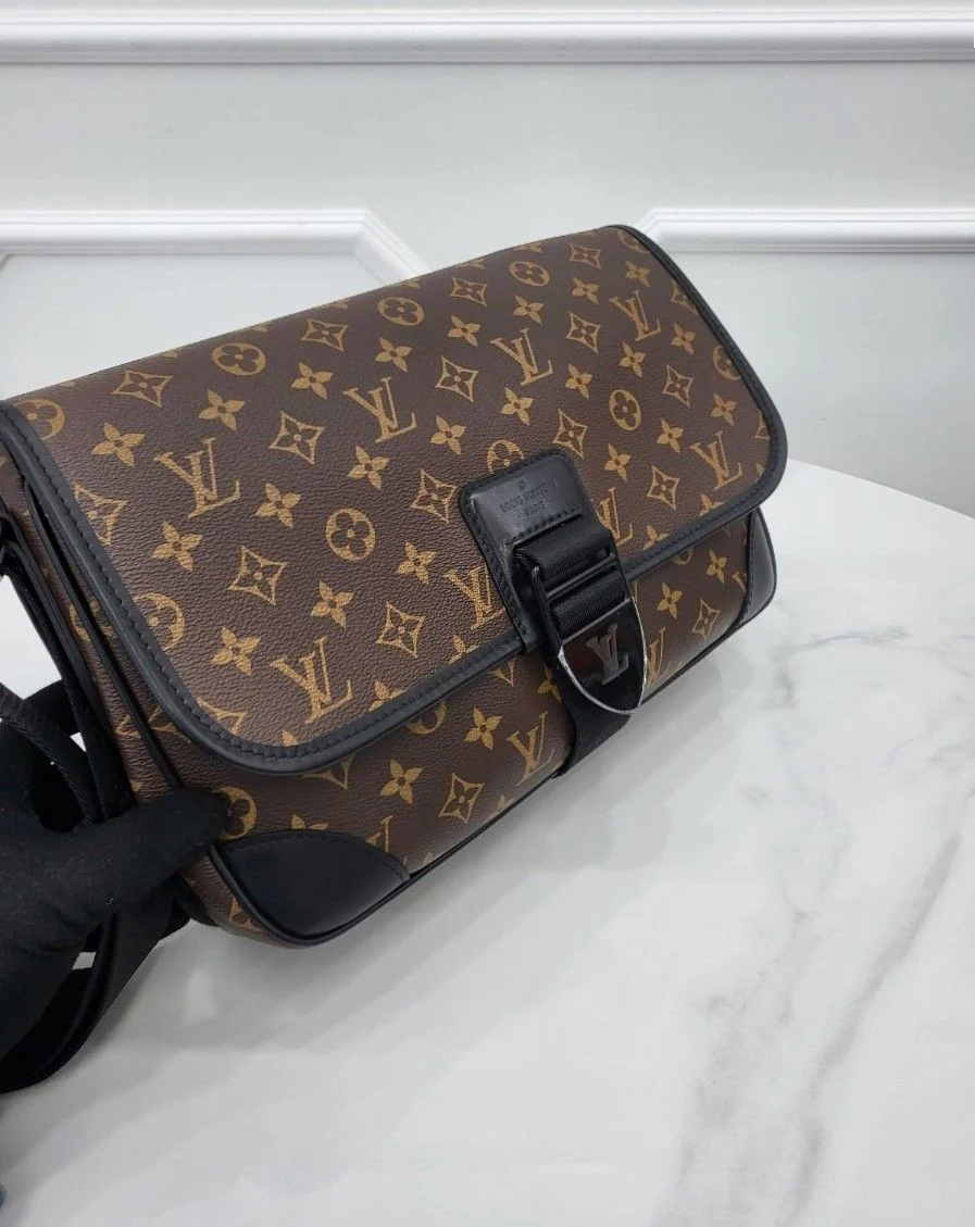 Super Clone Lou!S Vuiton Monogram Macassar Archy Messenger Unisex Bag - Image 5
