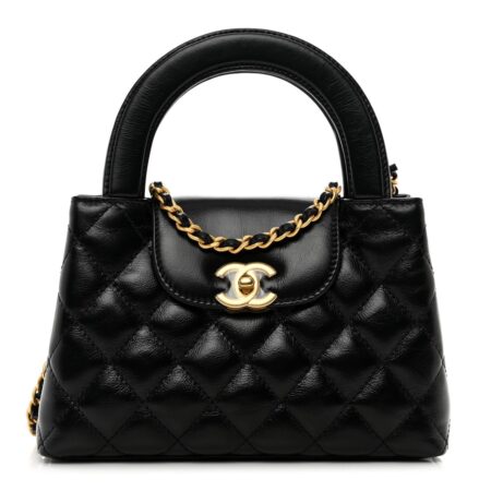 Front view of the black aged calfskin Nano Kelly Shopper with flap closure