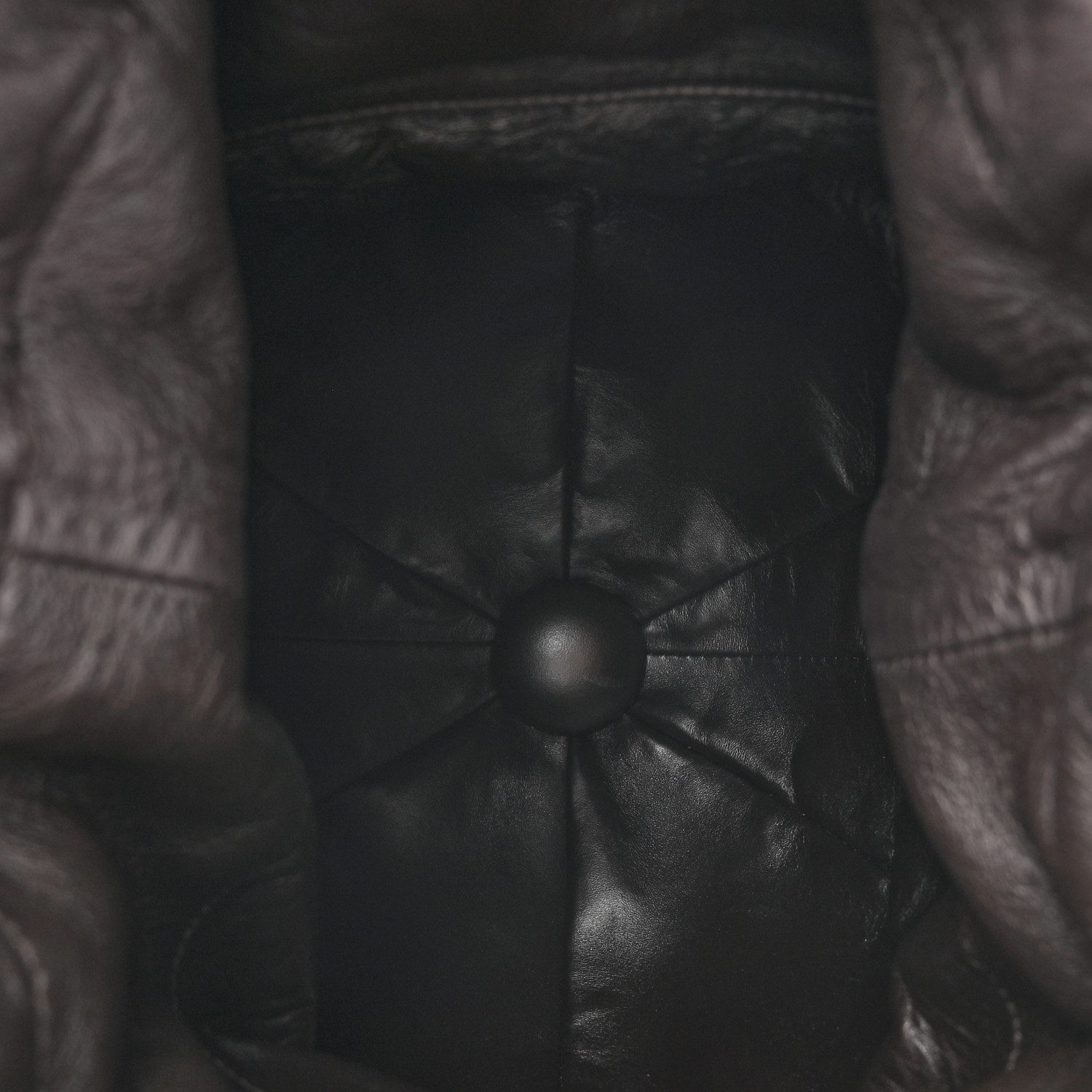 1:1 replica Gucc! Monogram bucket bag